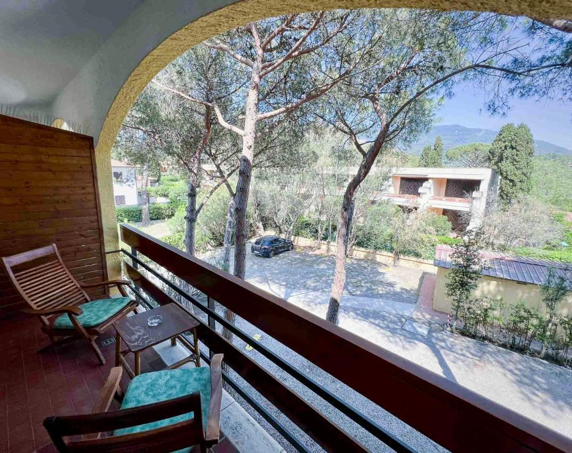 Hotel Meridiana مارينا دي كامبو المظهر الخارجي الصورة