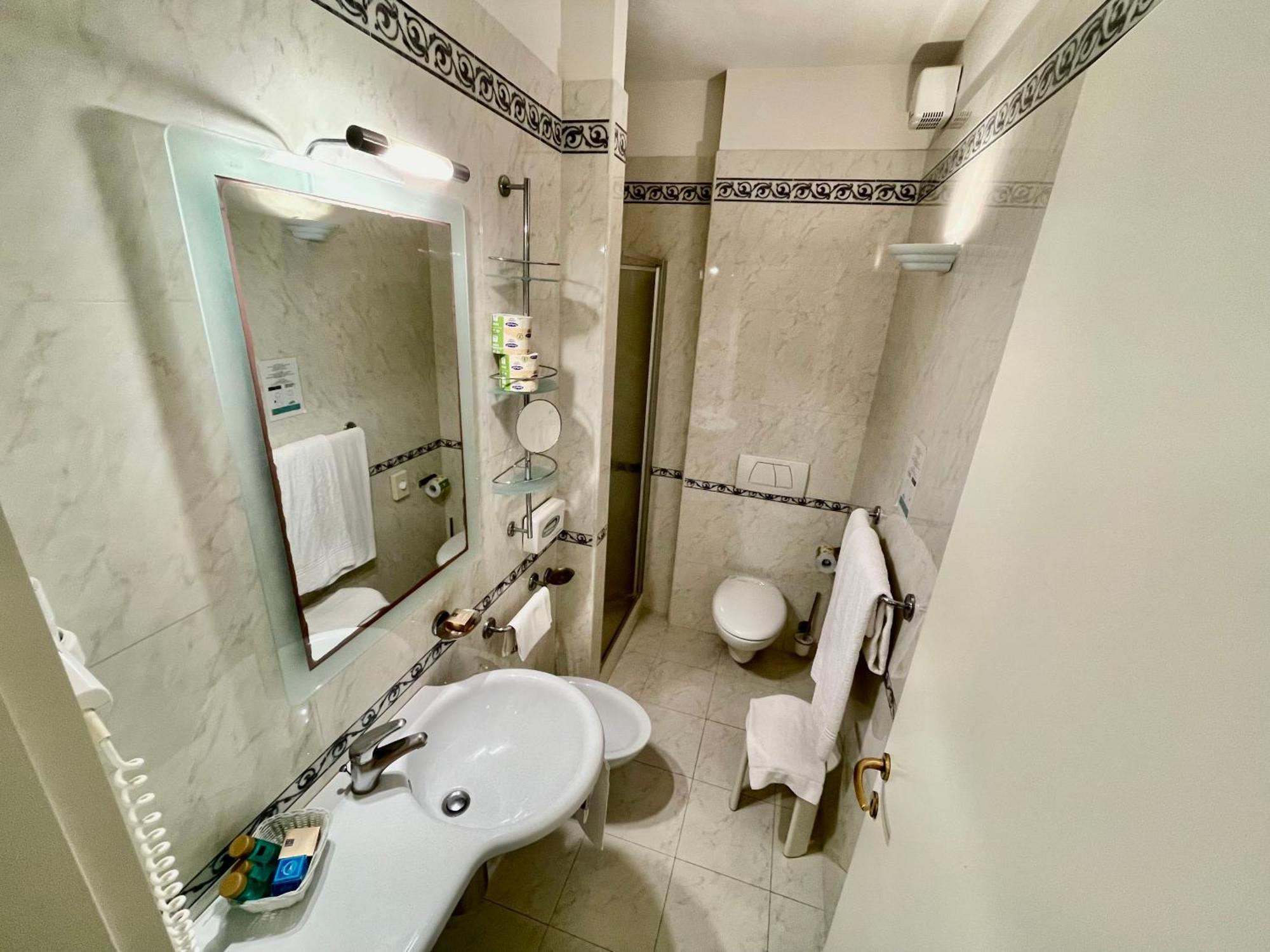 Hotel Meridiana مارينا دي كامبو الغرفة الصورة